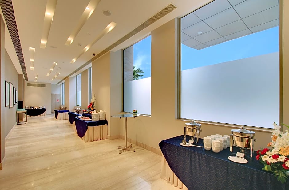 Holiday Inn Bengaluru Racecourse By IHG