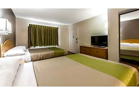 Quadruple Room - Disability Access - Roll in Shower