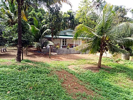 Lakeside Villa Ahangama - Nature's Luck Villa