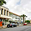 OYO Historic Cameron Hotel Brownsville I-69E