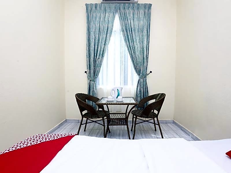 OYO 89607 Aloha Chalet