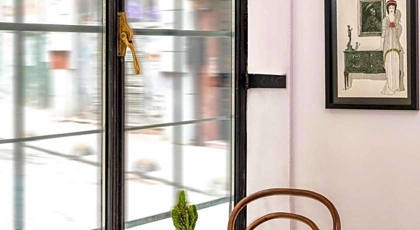 Petros Boutique Hotel