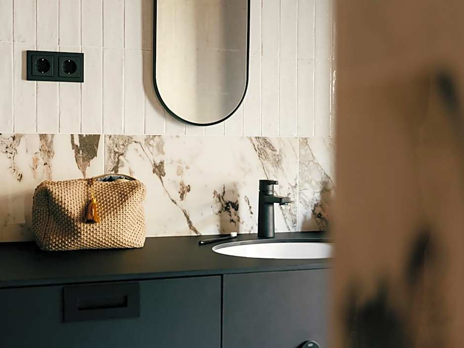 WELTWIEN Luxury Art Apartments & Free Parking