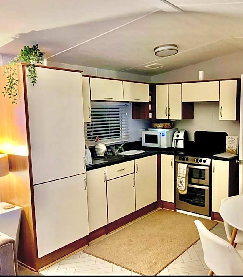 Hoburne Devon Bay Holiday Home Fresh Bright Rental - Home from home