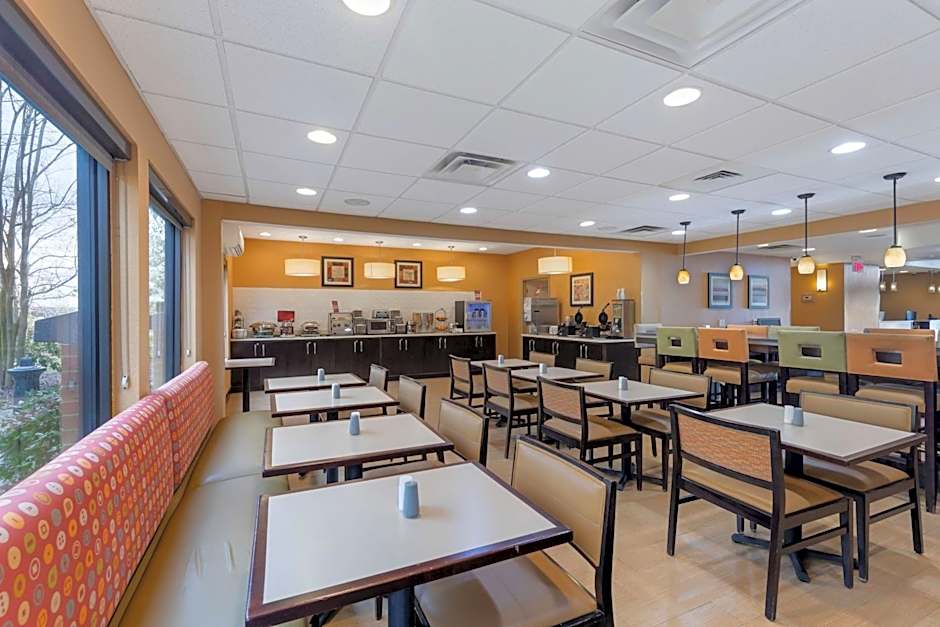 Best Western Plus Gadsden Hotel & Suites