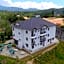 Rovers Inn Guesthouse - Age 11 and Above Only