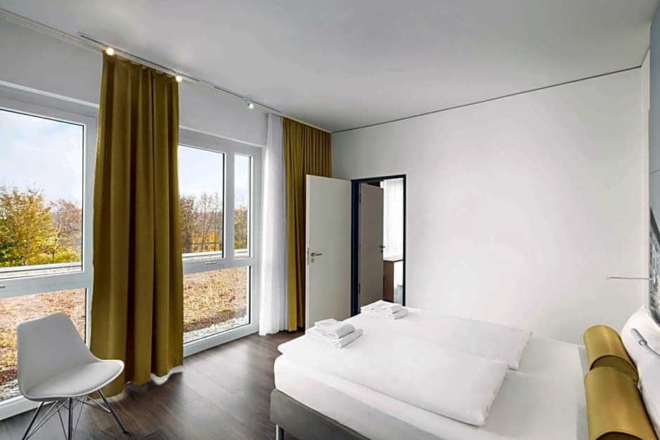 Super 8 by Wyndham Munich City North