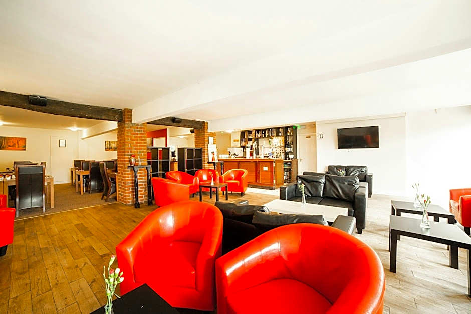OYO White Horse Lodge Hotel, East Thirsk