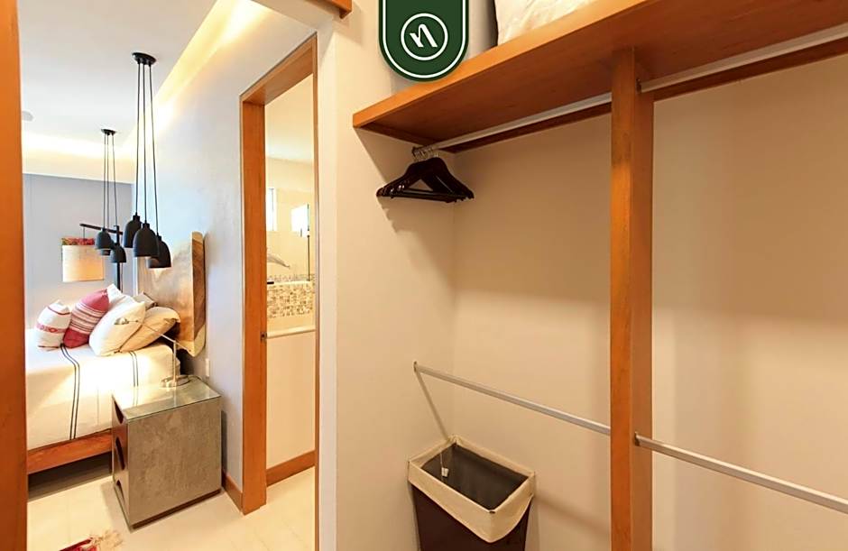 Great Apartment with Rooftop Pool