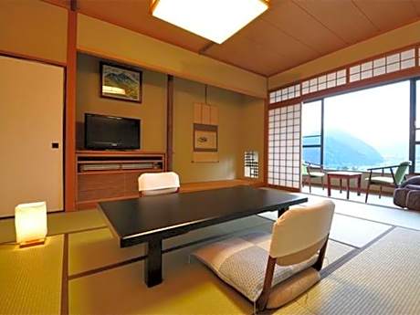 Deluxe Japanese Style Room