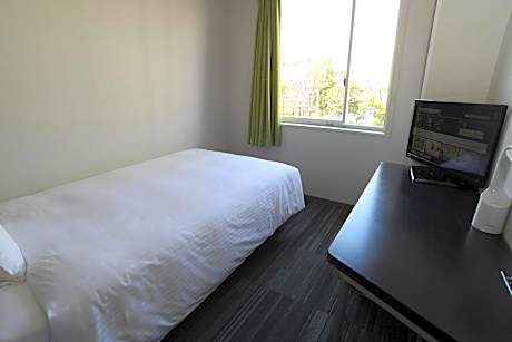 compact Double Room Non-Smoking