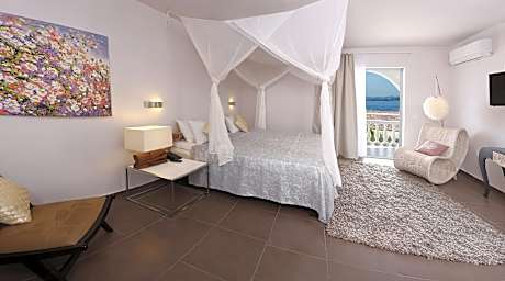 Two Bedroom Suite Sea View