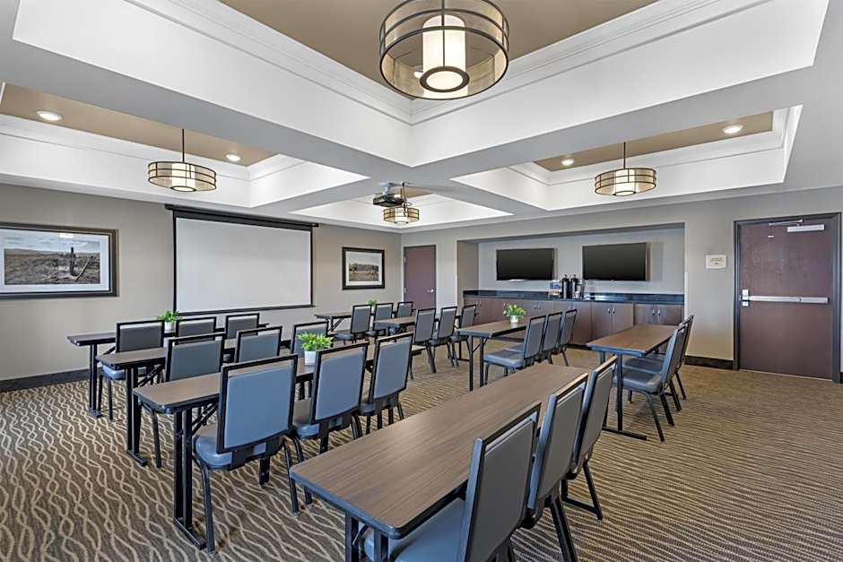 Best Western Plus Overland Inn