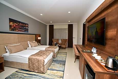 Economy Quadruple Room