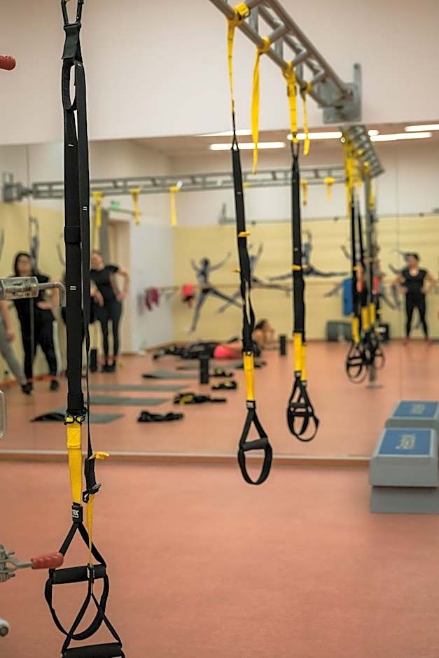 Eleven Business & Sport Hotel