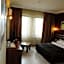 Lifos Hotel
