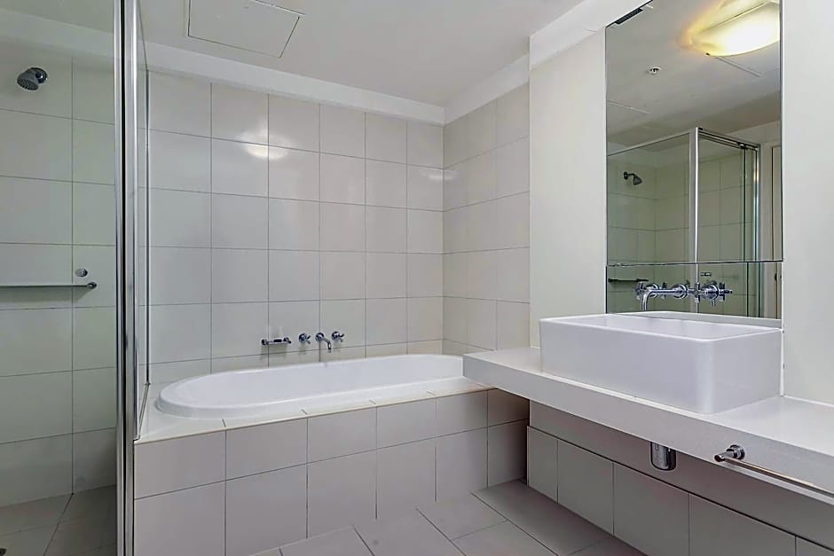 Waterfront Melbourne Apartments