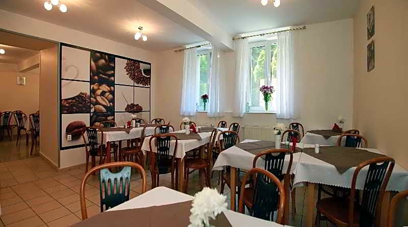 Hotel Monika – Krakow, KY