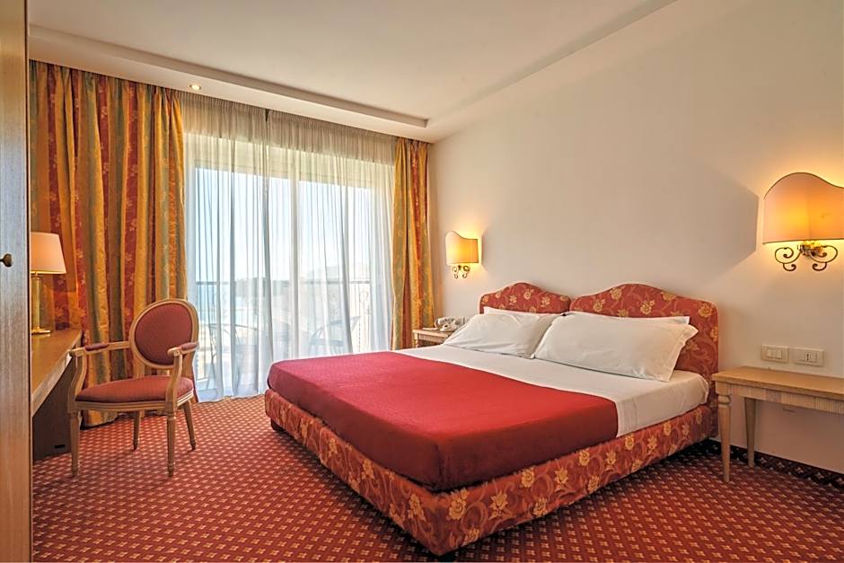 Hotel Bristol