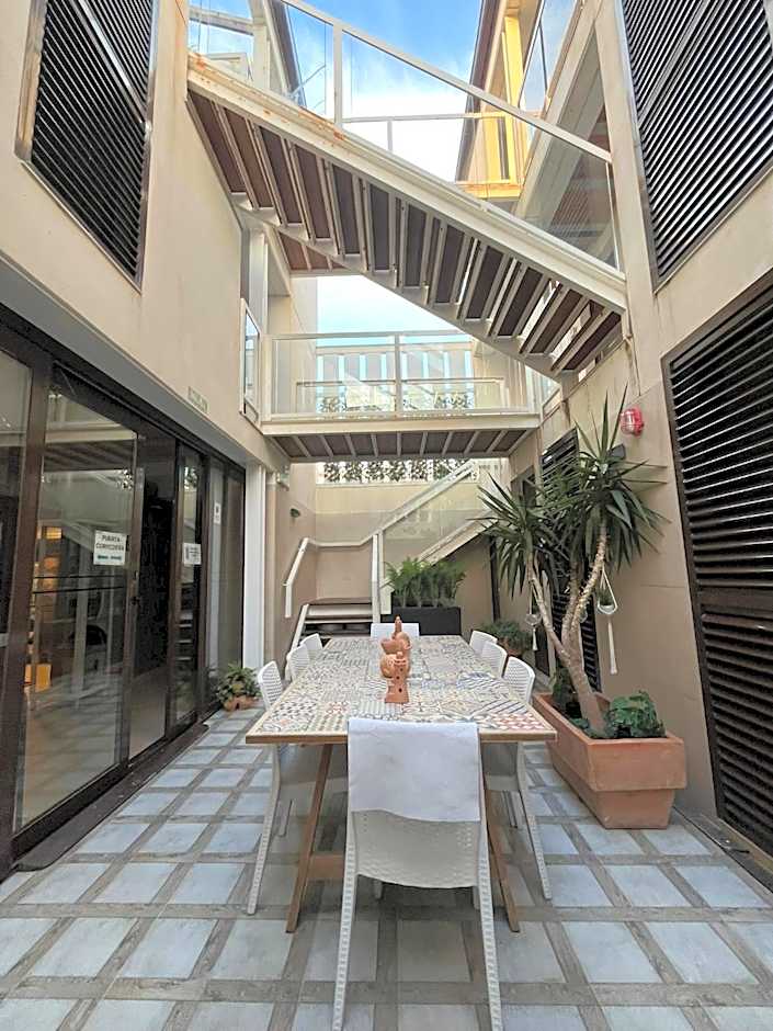 HOTEL ISLA PLANA
