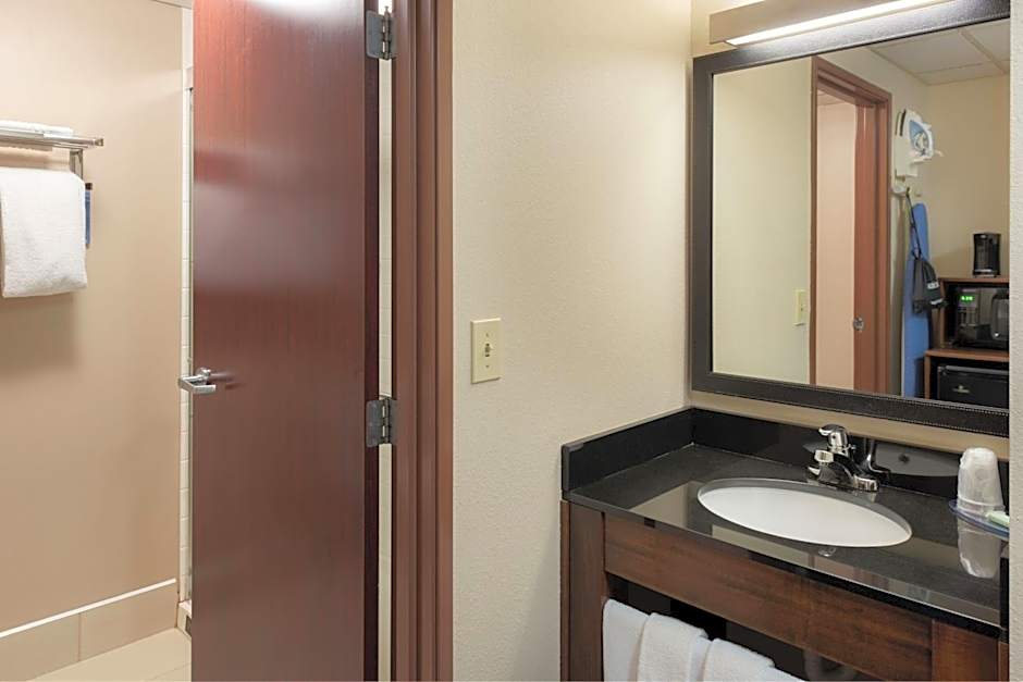 Fairfield Inn & Suites by Marriott Dayton Troy