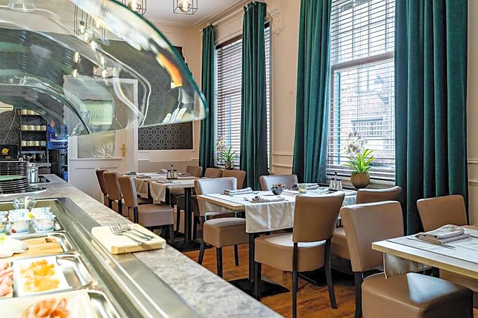 Hotel Asiris
