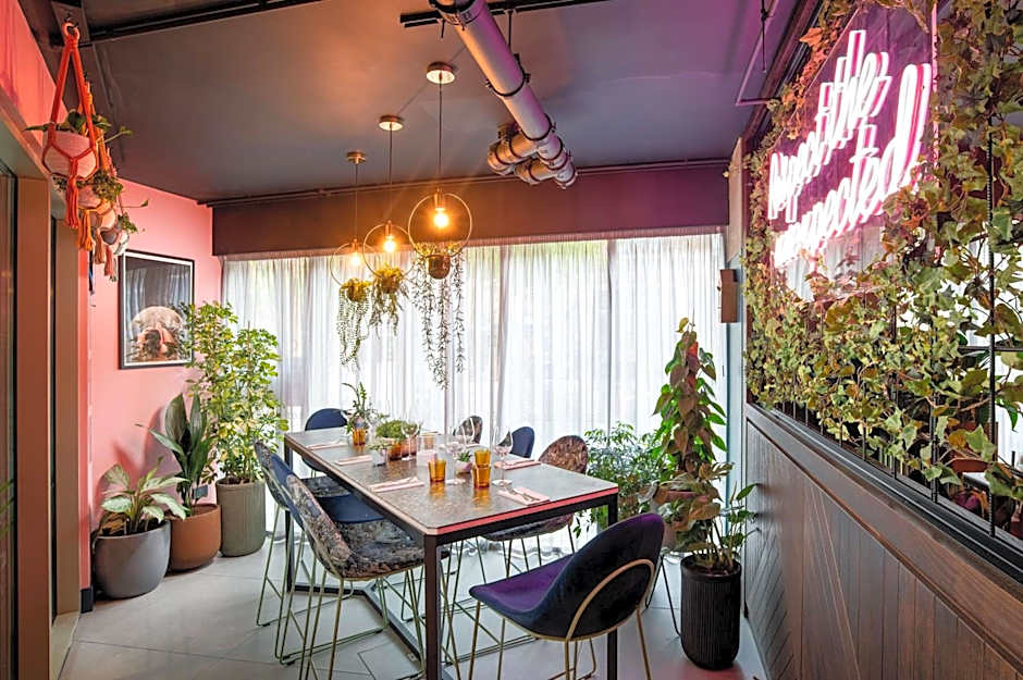 YOTEL Manchester Deansgate