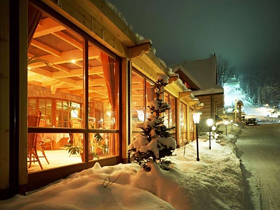 Hotel Nosalowy Dwór