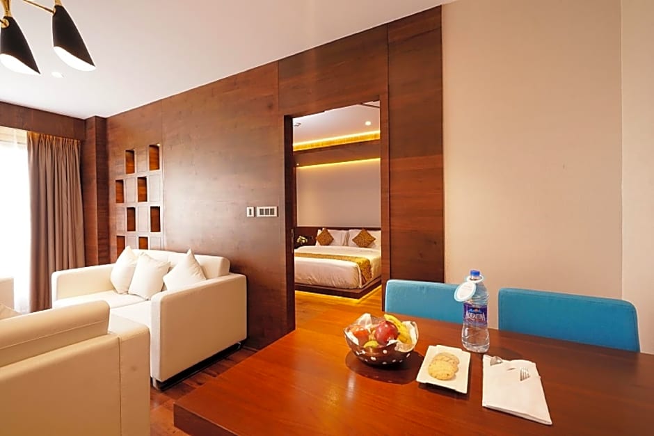 Photo 1 of 5 of Executive Suite