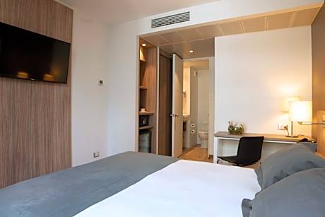 Small Single Room