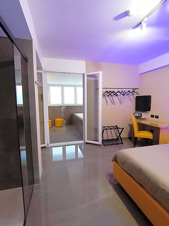 Hotel XBusiness