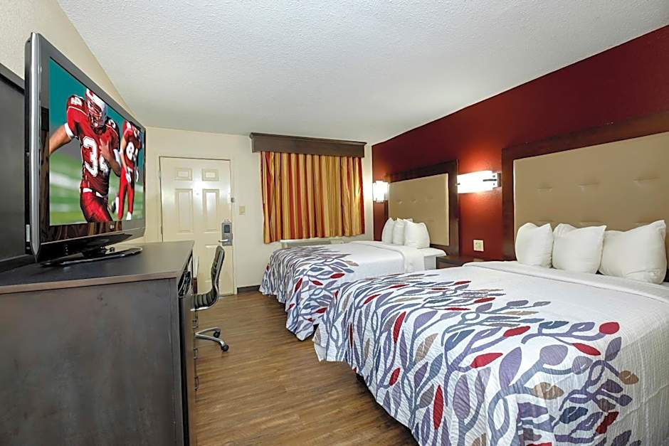 Red Roof Inn Columbus, MS