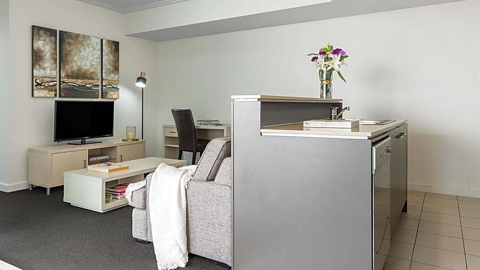 Oaks Brisbane Casino Tower Suites