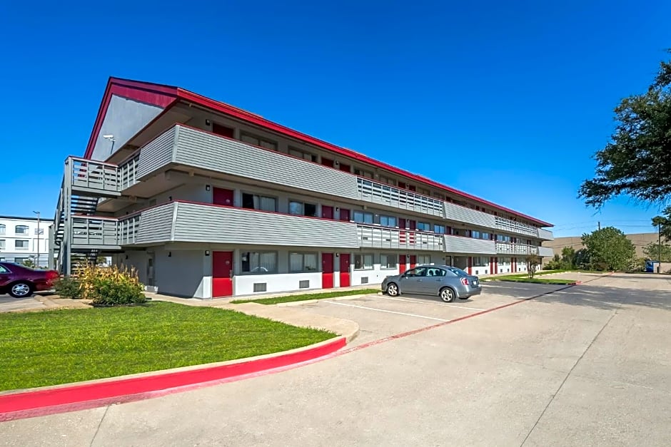 Red Roof Inn Dallas - DFW Airport North