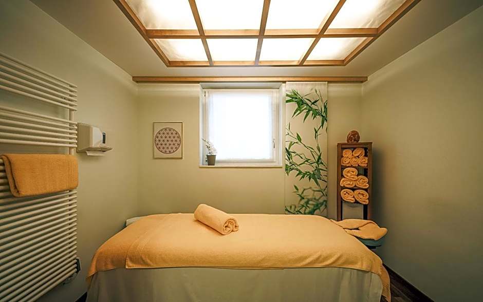 Mountain Plaza Hotel