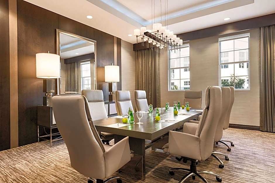 Wyndham Grand Jupiter At Harbourside Place