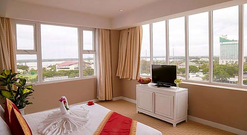 Ninh Kieu Fortuneland Hotel