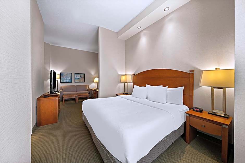 Best Western Plus Orangeville Inn & Suites