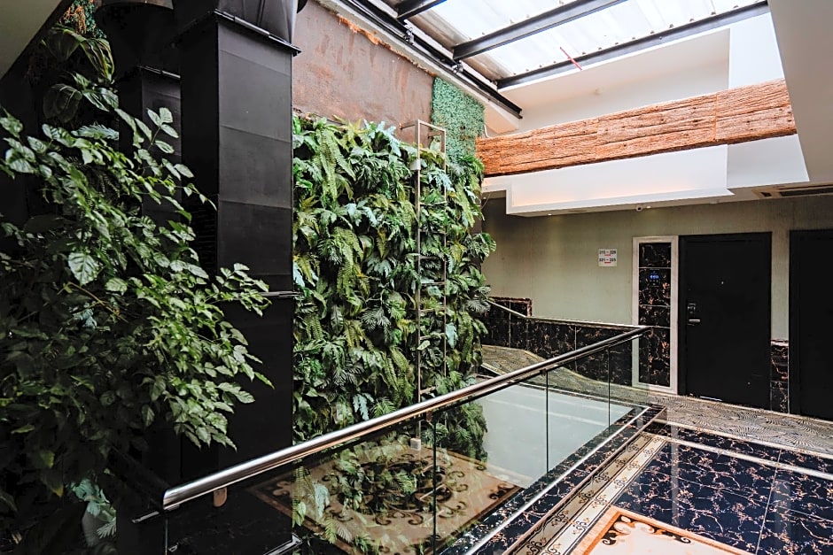 Midori Concept Hotel