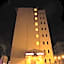 Bidwood Suite Hotel, Opposite Sarit Centre