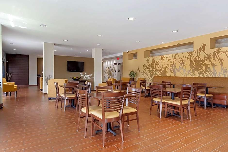 Sleep Inn & Suites Bismarck I-94