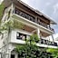 Golden Monkey Beach Hotel