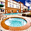 La Quinta Inn & Suites by Wyndham Houston Hobby Airport