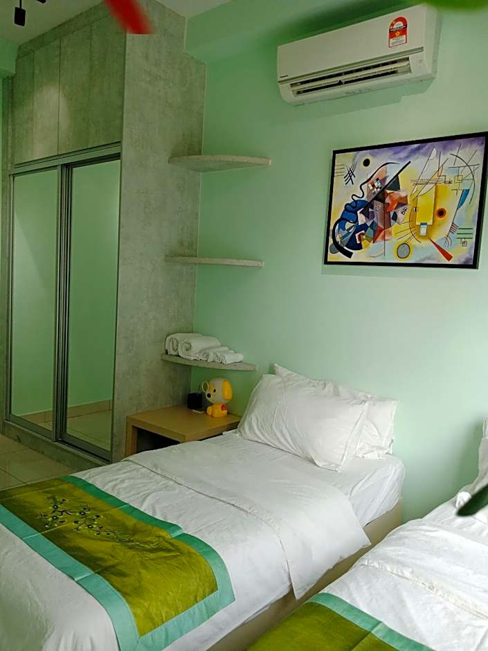 Garden Apartment at Zenith