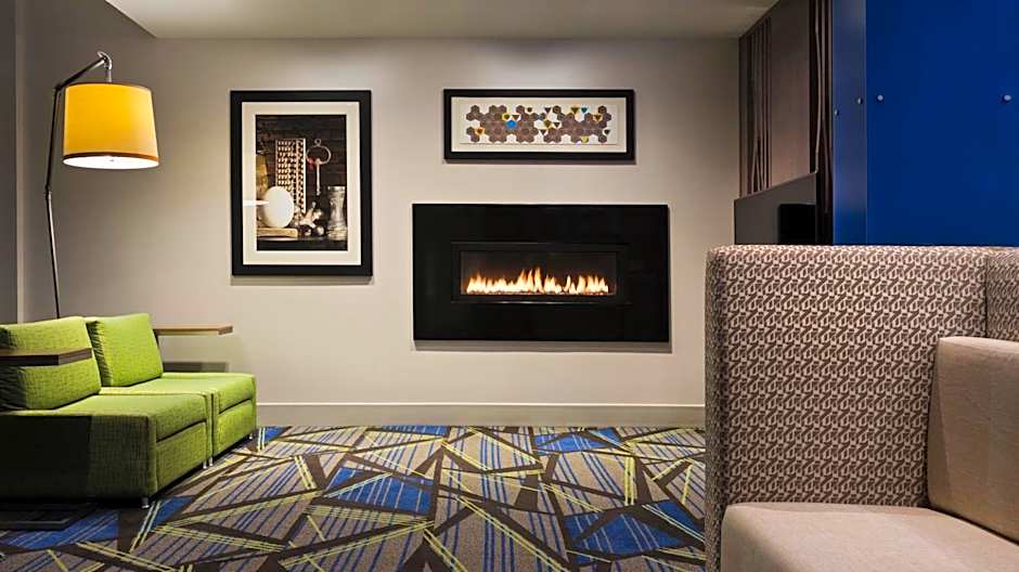 Holiday Inn Express & Suites Medina By IHG