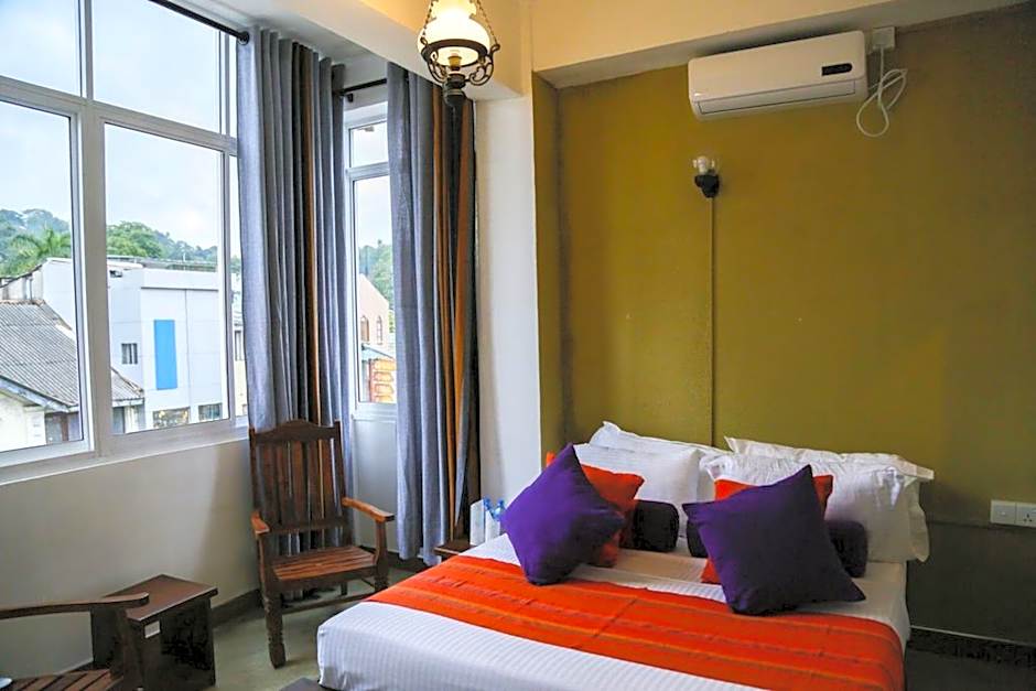 Photo 1 of 4 of Triple Room