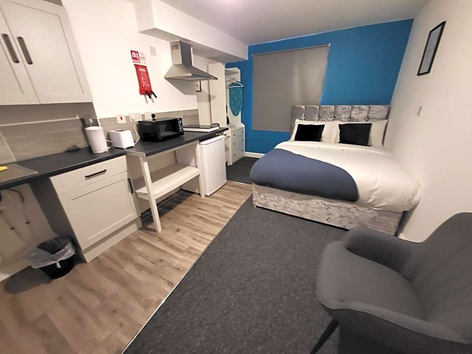 Premier Studios Nottingham - Tring Vale