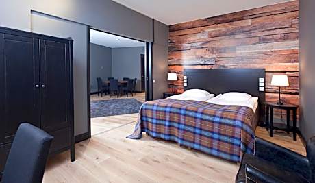 Harmony Suite with Steam Room