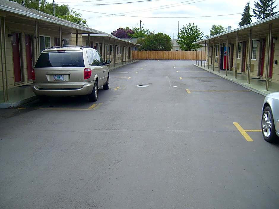 Cascade City Center Motel