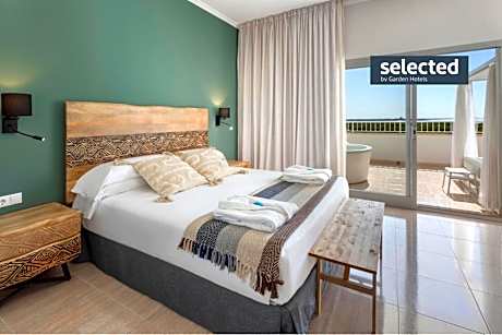 Selected Club Deluxe Hydro Superior Room Sea View